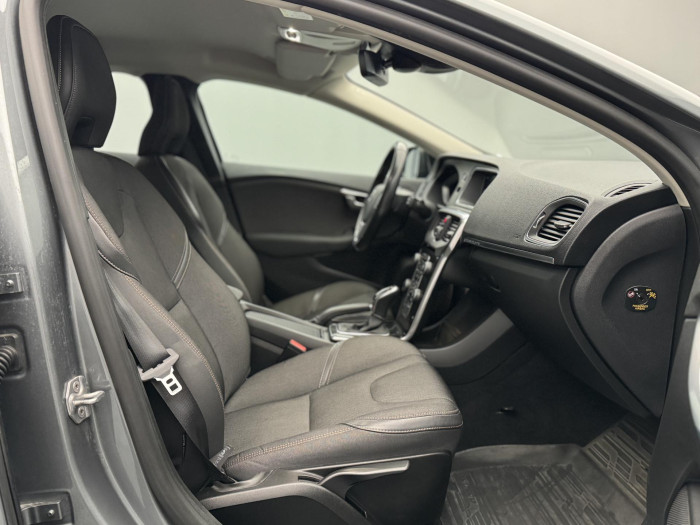 Volvo V40 CC MOMENTUM AUT 2.0 CC CC Momentum