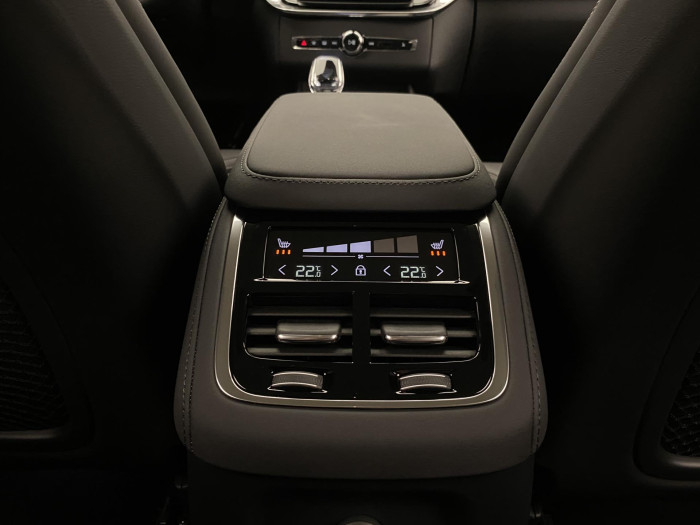 Volvo XC90 T8 AWD RECHARGE DARK PLUS 7m