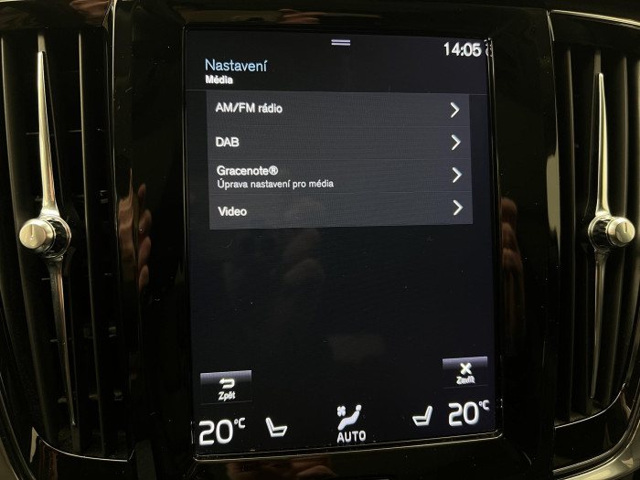 Volvo V90 CC D5 AWD PRO AUT CZ 2.0 d CC CC