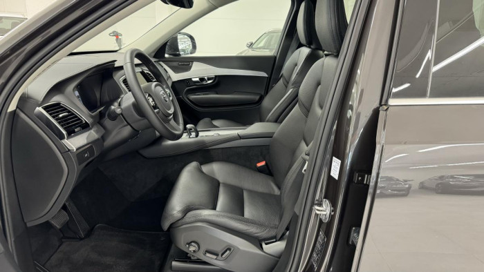 Volvo XC90 B5 AWD PLUS BRIGHT REZERVACE 2.0 Plus