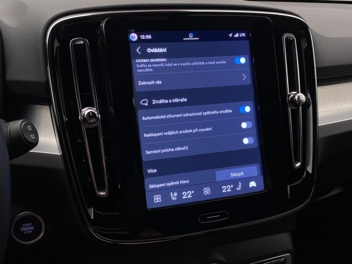 Volvo XC40 B3 DARK PLUS AUT CZ