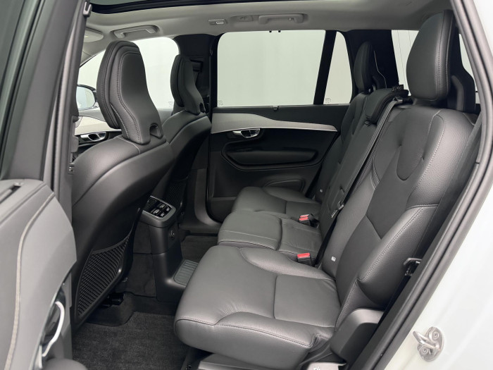 Volvo XC90 T8 AWD RECHARGE DARK PLUS