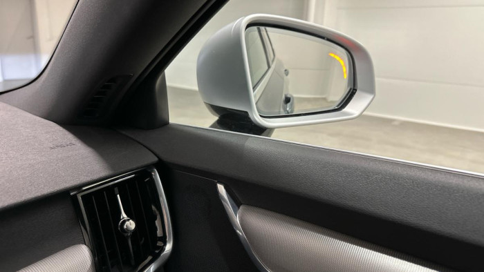 Volvo S90 D4 AWD R-DESIGN AUT REZERVACE 2.0 d