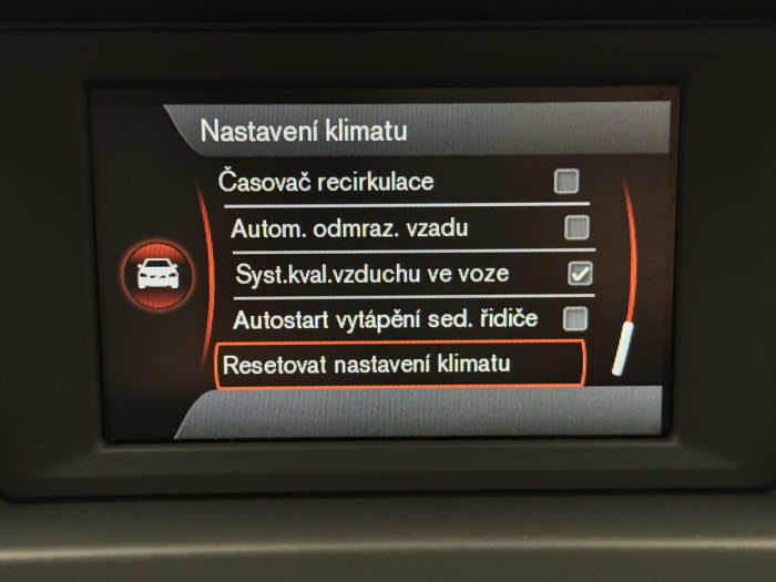 Volvo V70 D4 MOMENTUM CZ 1.maj 2.0 d Momentum