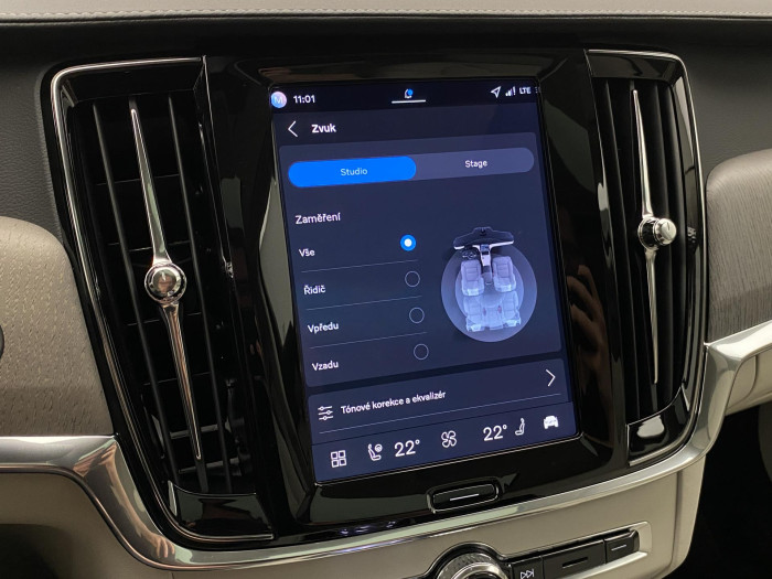 Volvo V90 T8 AWD Plug-in DARK ULTRA