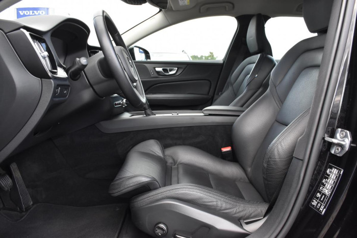 Volvo V60 D3 INSRCIPTION REZERVACE 2.0 d