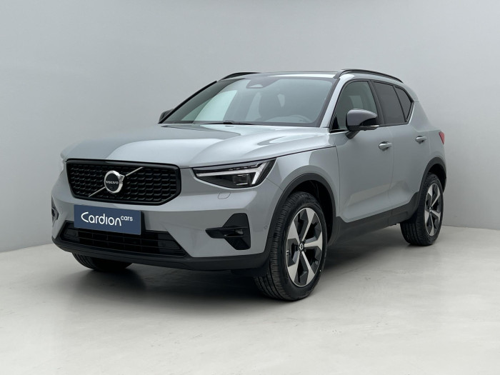 Volvo XC40 B4 DARK ULTRA AUT