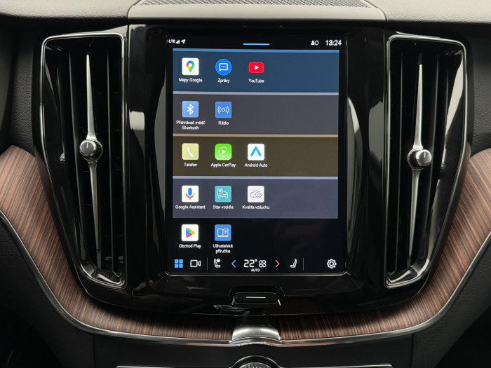 Volvo XC60 T8 AWD RECHARGE BRIGHT PLUS