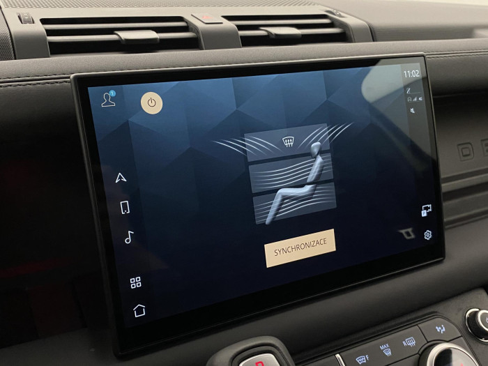 Land Rover Defender D250 X-DYNAMIC SE REZERVACE 3.0 d Dynamic SE