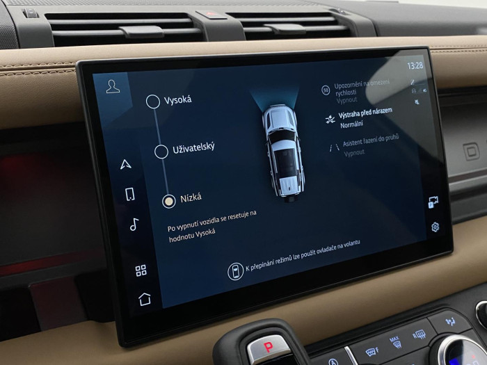 Land Rover Defender 110 D300 X AWD REZERVACE 3.0 d