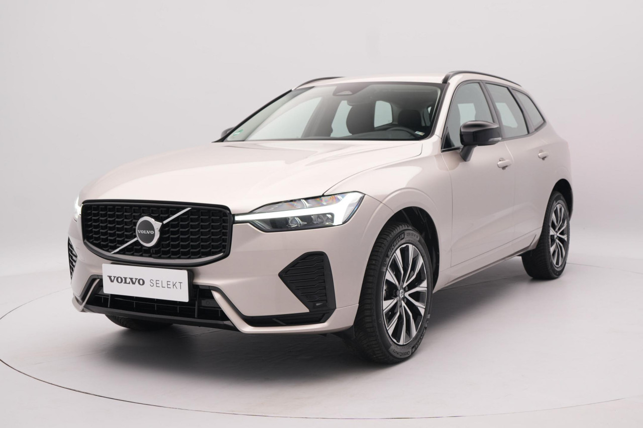 Volvo XC60 B4 AWD PLUS DARK AUT CZ 1.maj