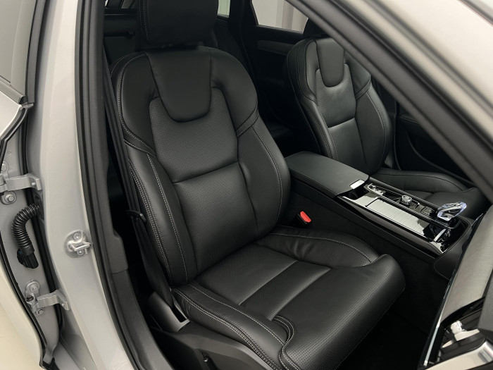 Volvo V90 T6 AWD RECHARGE PLUS DARK AUT