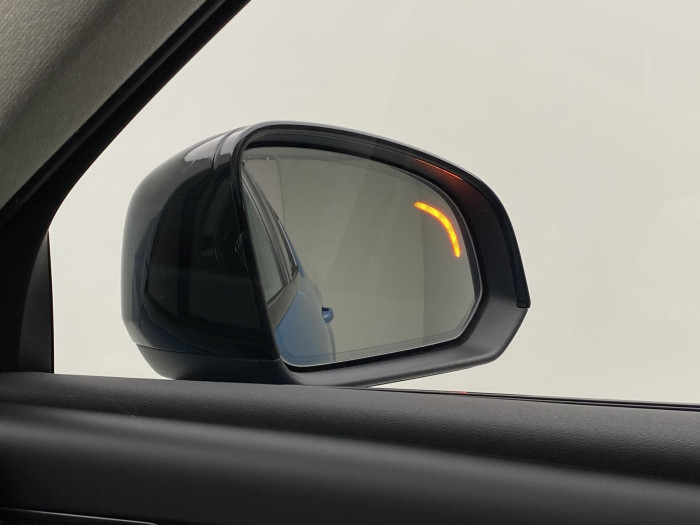 Volvo XC40 B4 DARK ULTRA AUT CZ