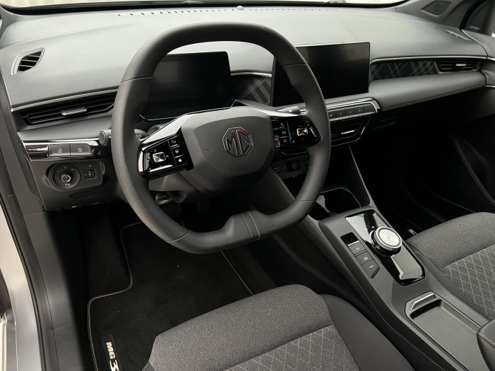MG MG3 1.5 EMOTION Hybrid+ AUT CZ