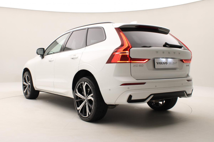 Volvo XC60 B4 AWD DARK ULTIMATE CZ 1.maj