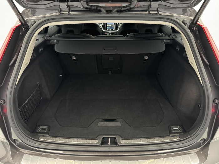 Volvo V60 CC B5 AWD PLUS BRIGHT 1.maj