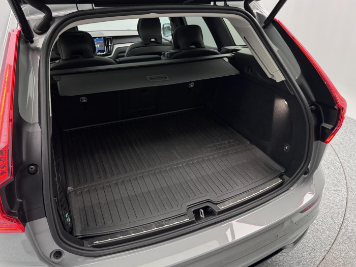 Volvo XC60 T6 AWD RECHARGE PLUS DARK AUT