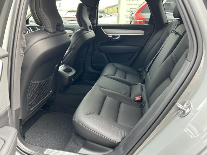 Volvo V90 B4 AWD AUT CROSS COUNTRY PLUS 2.0 Plus