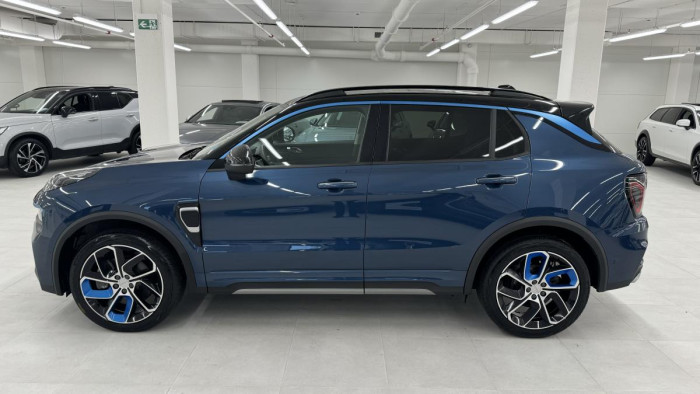 Lynk & Co 01 PHEV DCT AUT