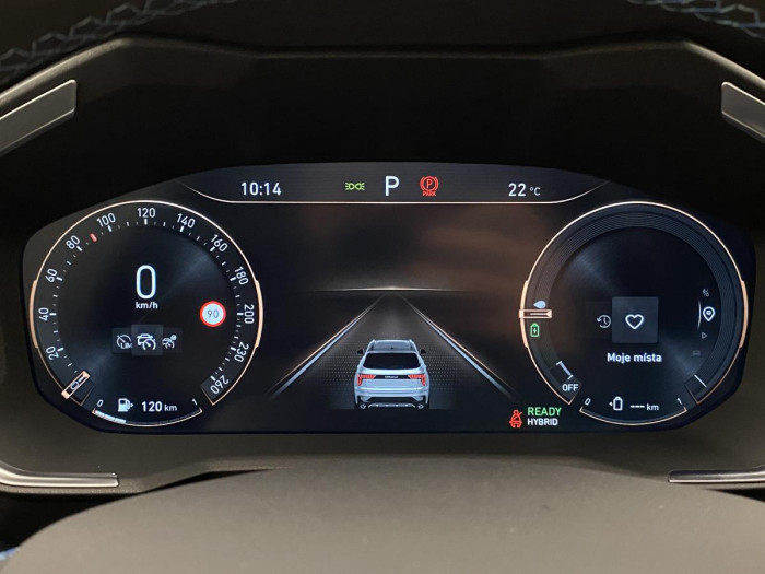 Lynk & Co 01 PHEV DCT AUT REZERVACE