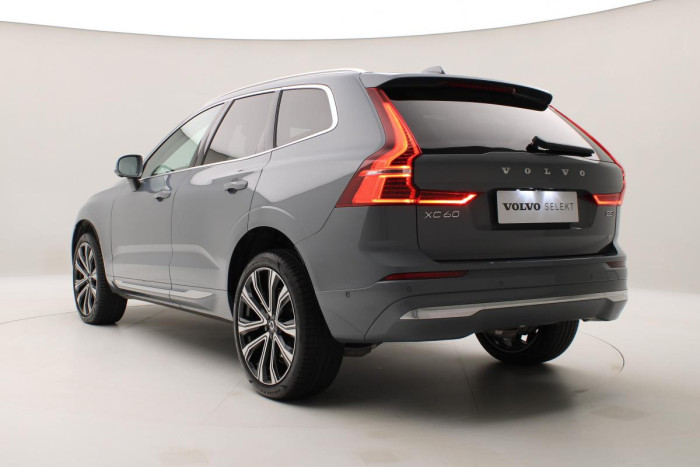 Volvo XC60 B5 AWD ULTIMATE AUT REZERAVCE