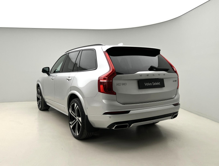 Volvo XC90 B5 AWD R-DESIGN 7MÍSTNÁ AUT