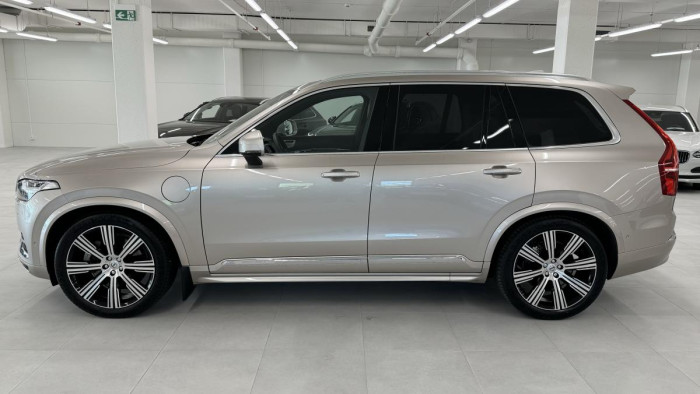 Volvo XC90 T8 AWD RECHARGE REZERVACE