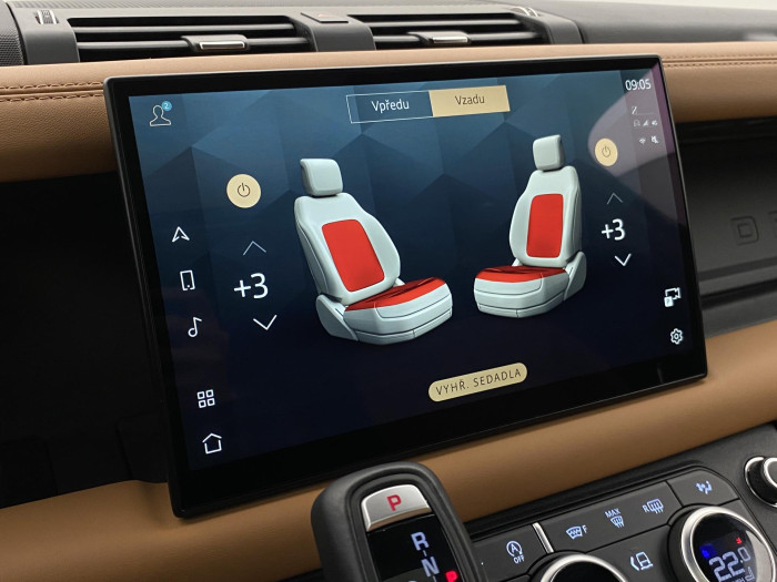 Land Rover Defender 130 D300 HSE AWD AUT CZ 3.0 d