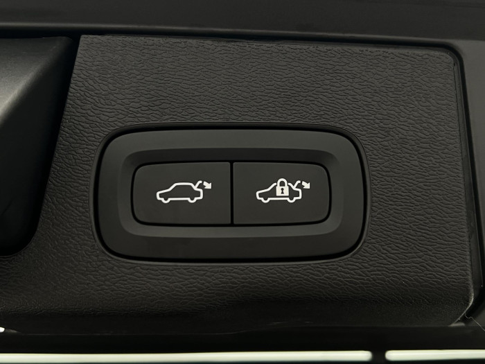 Volvo XC60 B5 AWD BLACK EDITION PLUS AUT