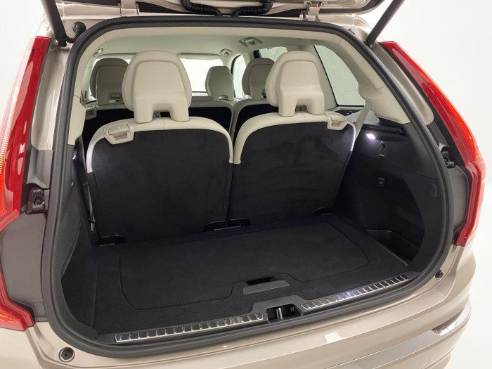Volvo XC90 B5 AWD AUT BRIGHT PLUS 7míst 2.0 Plus