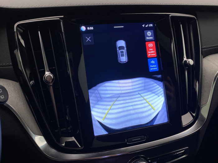 Volvo V60 T8 AWD PLUG-IN BRIGHT ULTRA CZ