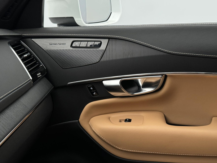 Volvo XC90 T8 AWD RECHARGE INSCRIPTION 7M