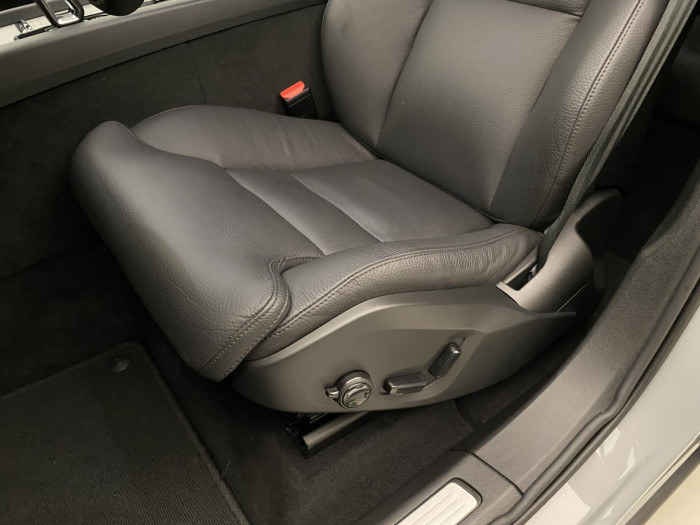Volvo XC60 B4 AWD PLUS DARK AUT 1.maj