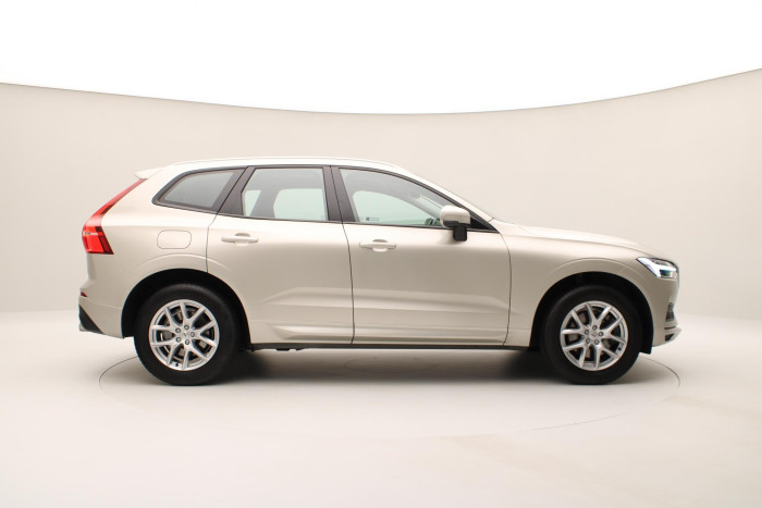 Volvo XC60 T5 AWD MOMENTUM AUT 2.0 Momentum