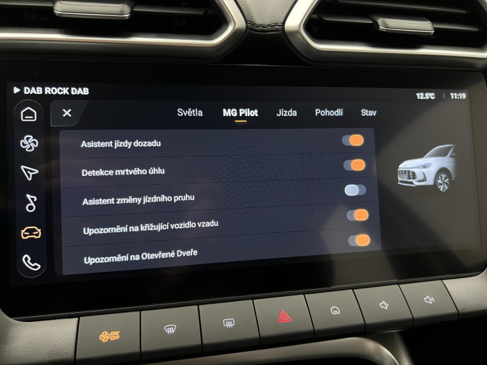 MG ZS 1.5 EMOTION HYBRID+ AUT CZ