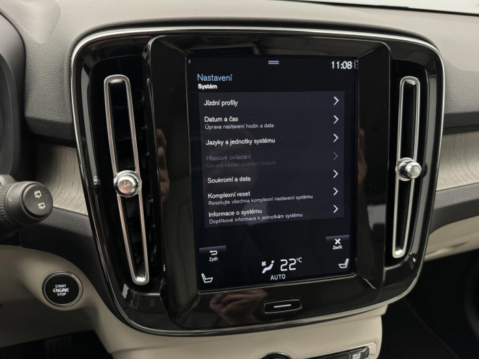 Volvo XC40 T3 INSCRIPTION NAVIGACE