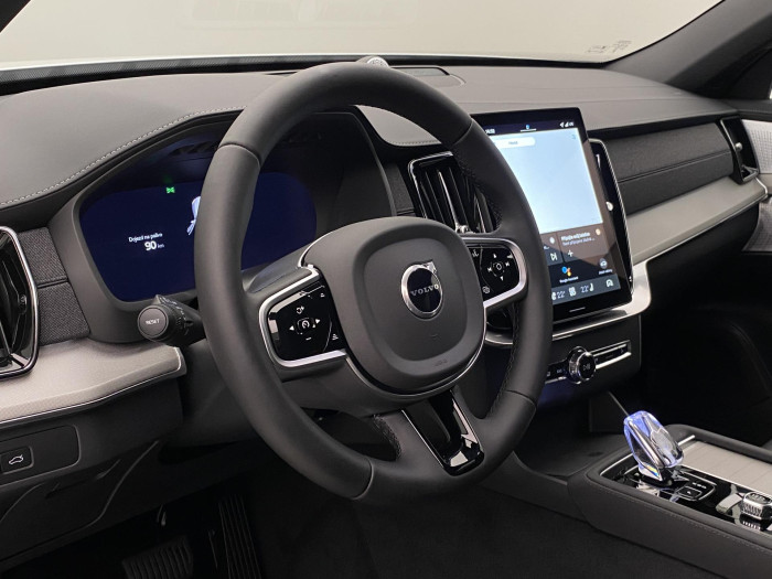 Volvo XC90 B5 AWD BLACK EDITION PLUS 7