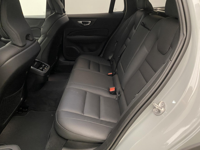 Volvo V60 CC B5 AWD PLUS AUT 1.maj