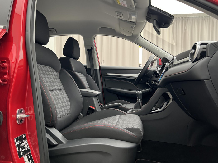 MG ZS 1.5 ESSENTIAL PLUS CZ 1.maj.