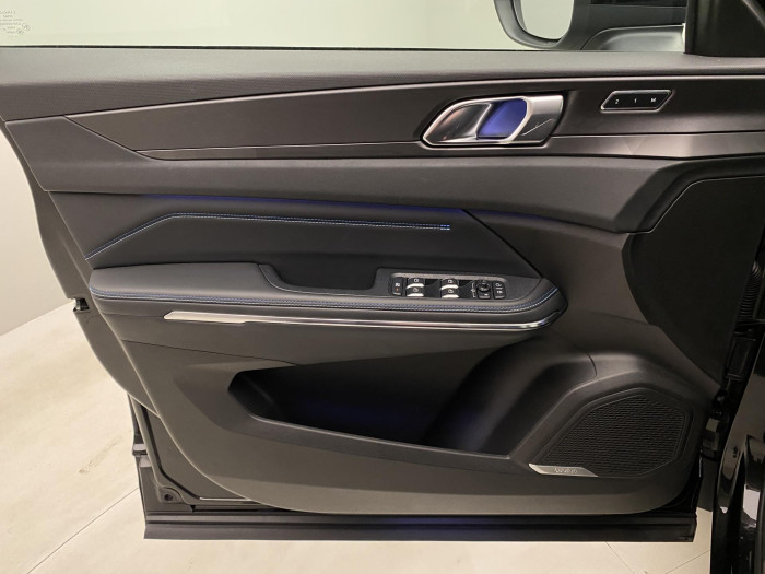 Lynk & Co 01 HEV DCT AUT 1.maj