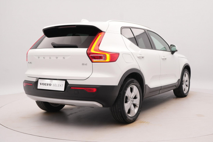 Volvo XC40 B4 MOMENTUM AUT NAV 2.0 Momentum