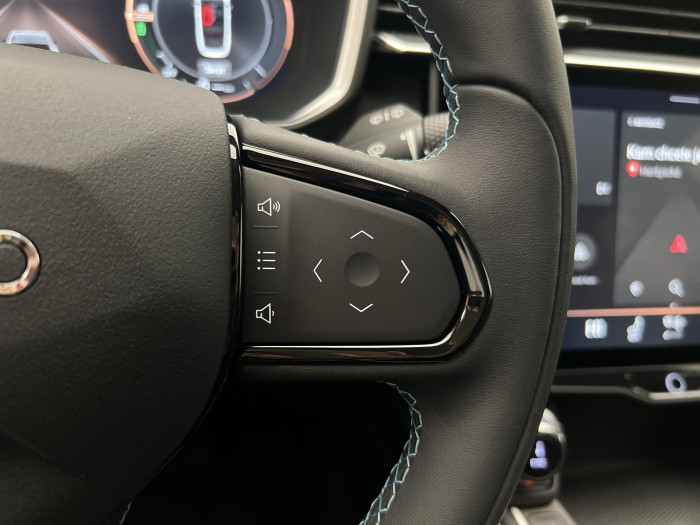 Lynk & Co 01 PHEV DCT Aut 1.maj.