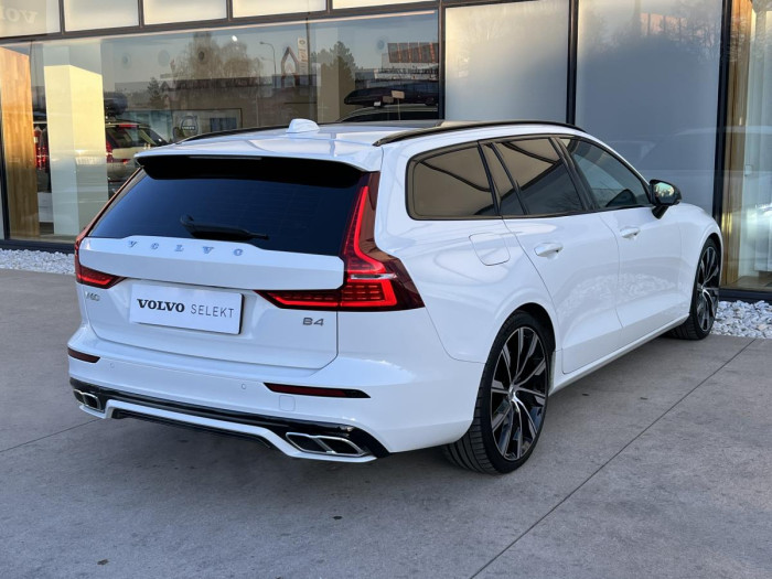 Volvo V60 B4 R-DESIGN Aut 1.maj.