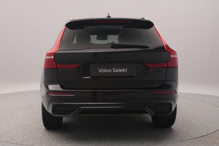Volvo XC60 B5 AWD BLACK EDITION AUT 2.0 Edition