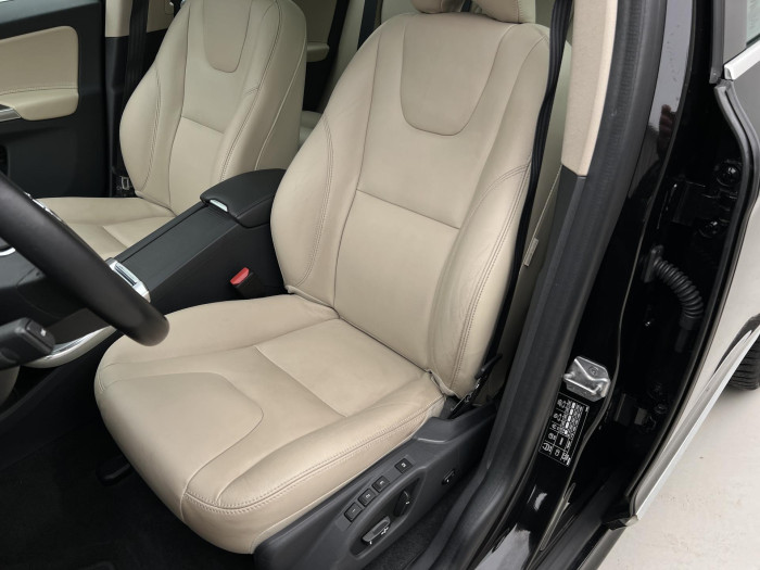 Volvo XC60 D4 SUMMUM AUT 2.0 d Summum