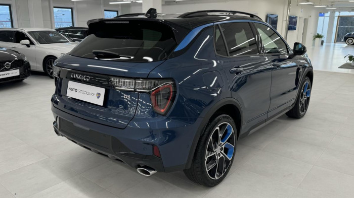Lynk & Co 01 PHEV DCT AUT