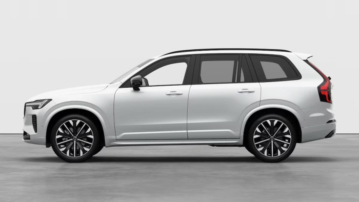 Volvo XC90 B5 AWD AUT DARK ULTRA 7 míst