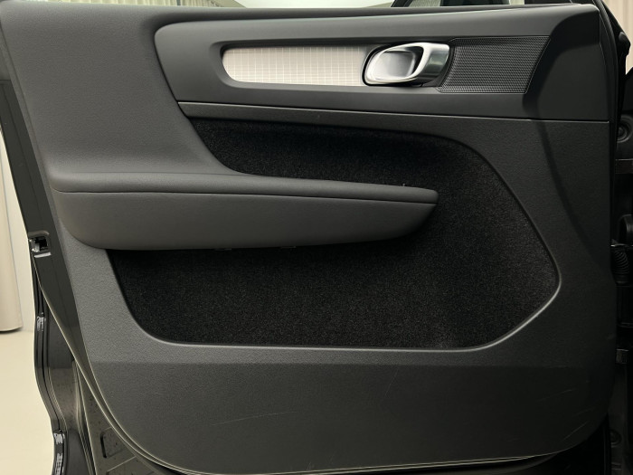 Volvo XC40 T2 MOMENTUM PRO AUT CZ 1.5 Momentum