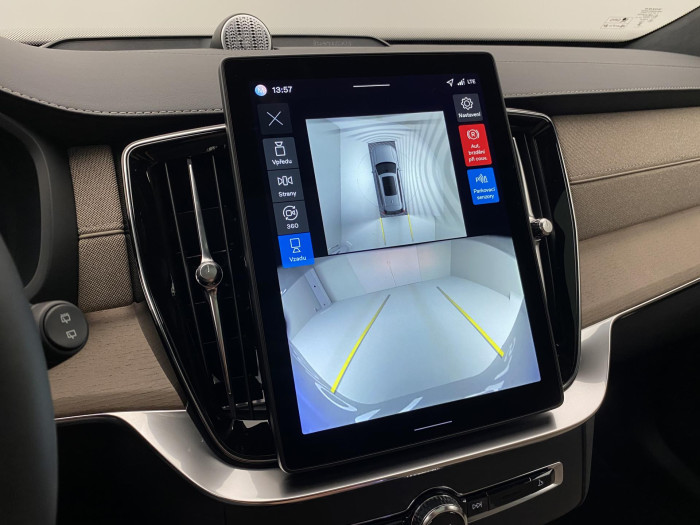 Volvo XC90 T8 AWD RECHARGE DARK ULTRA 7m