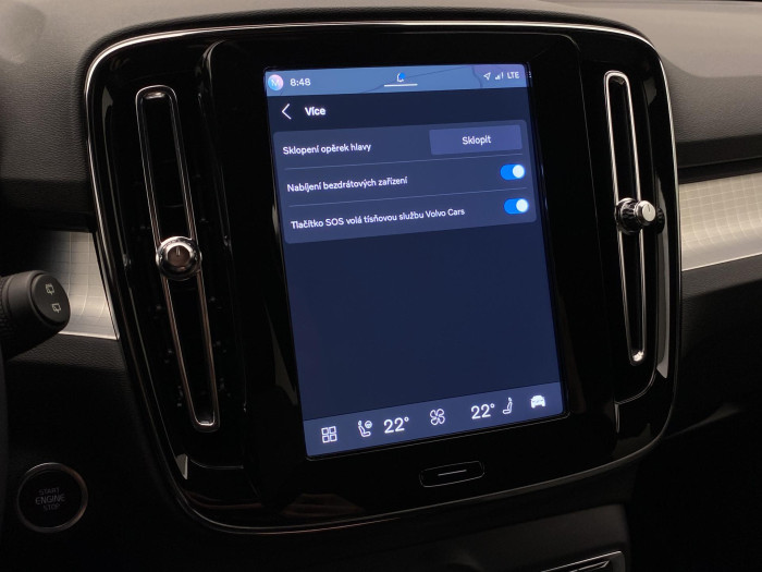 Volvo XC40 B3 DARK PLUS AUT CZ